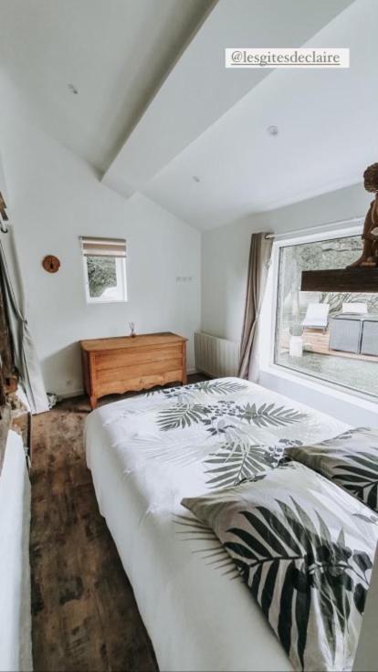 Les Gites De Claire Saint-Gatien-des-Bois Exterior foto